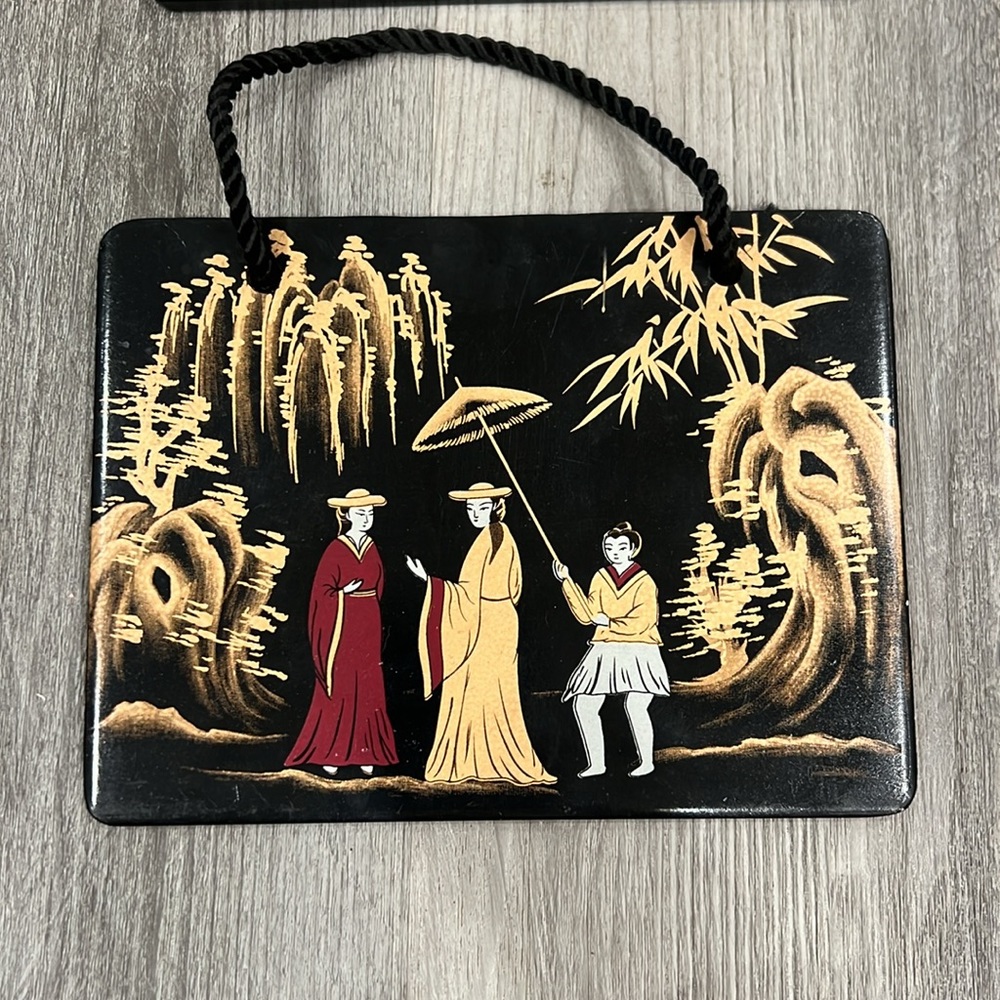 Vintage hand-painted ceramic Chinese art plaques, EUC - Picture 3 of 7